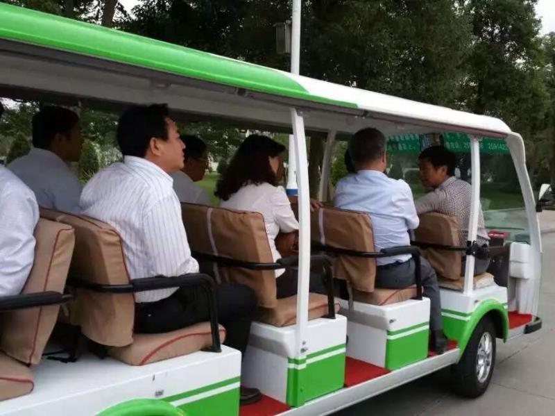 全国绿化模范城市核查专家组莅临我校实地检查2.jpg 全国绿化模范城市核查专家组莅临我校实地检查2.jpg